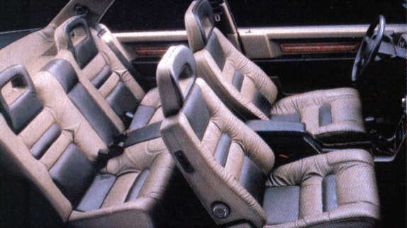 Bertone 780 Interieur stoelen